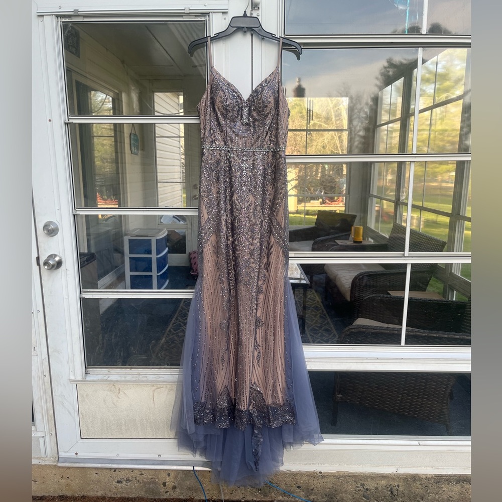 Beautiful Unworn Camille La Vie Prom Dress!